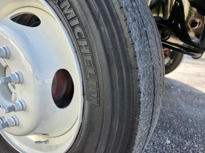 Used Versalift VST-47-SI 52' WH Bucket Boom on 2016 Ford F550 Reg Cab Utility Truck - 29260