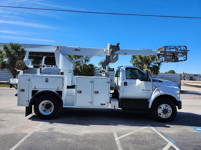Used Altec T40P Cable Placer on 2018 Ford F750 Reg Cab Utility Truck - 05473