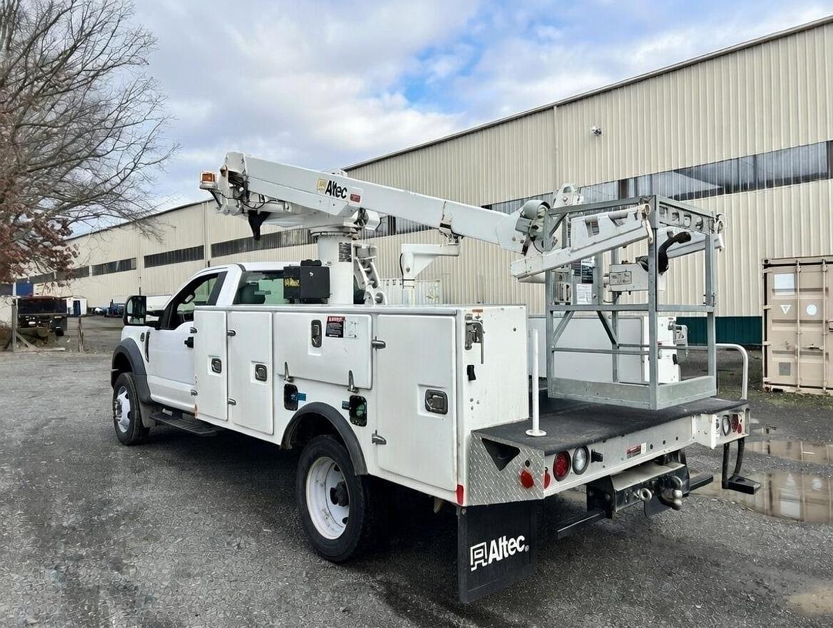 Used Altec AT235P Cable Placer on 2017 Ford F-550 Reg Cab Utility Truck - R07865
