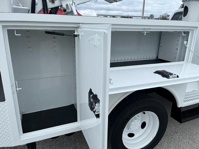 Used Altec AT40M 45ft Bucket Boom on 2012 Ford F550 4x4 Reg Cab Utility Truck - C11105