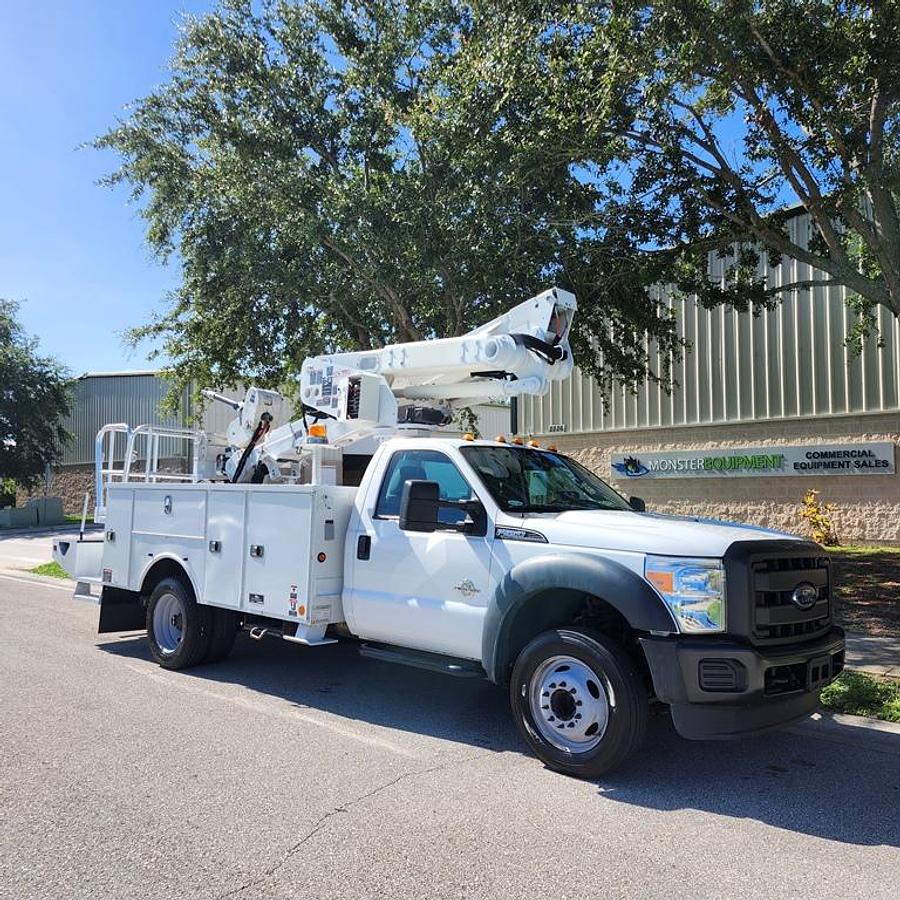 Used Altec AT40S Sign Boom on 2015 Ford F550 Utility Truck - 72707