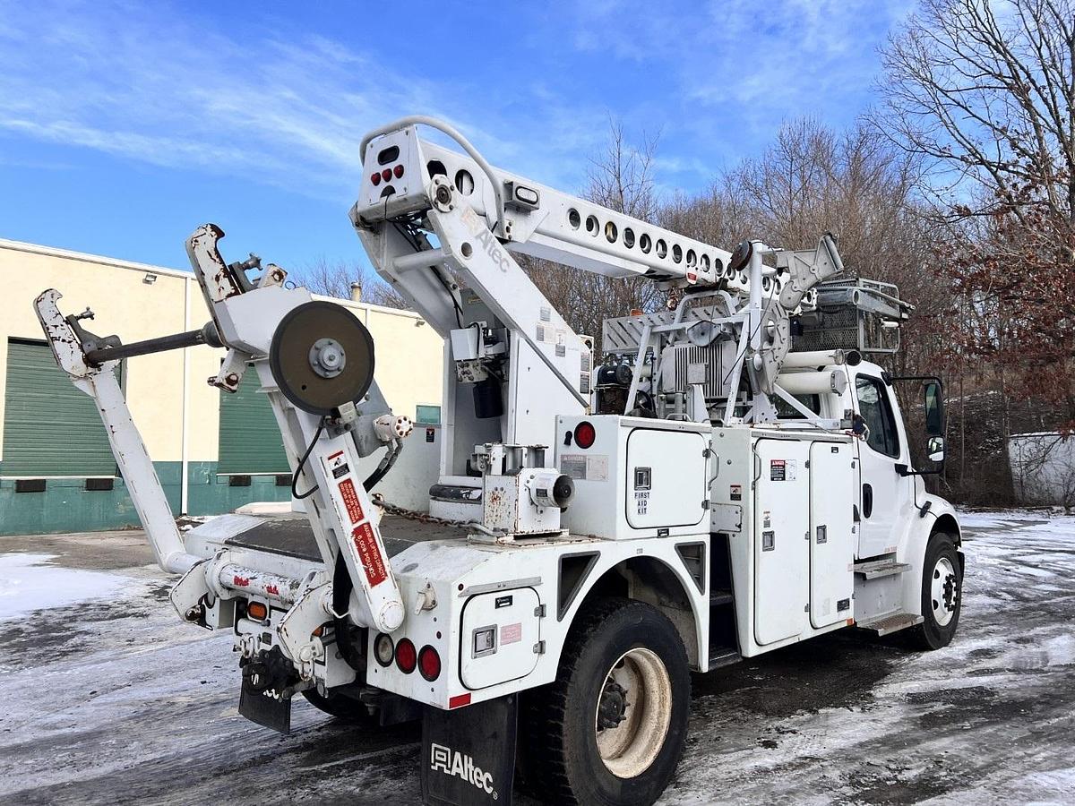 Used Altec AT40C Cable Placer on 2014 Freightliner M2-106 Reg Cab Utility Truck - S7222