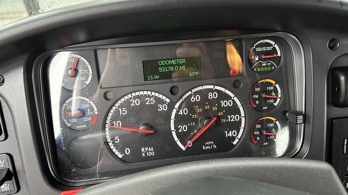 Used 2017 Elliott G85R Sign Crane on 2017 Freightliner M2-106 6x4 Reg Cab Flatbed Truck - MB7599