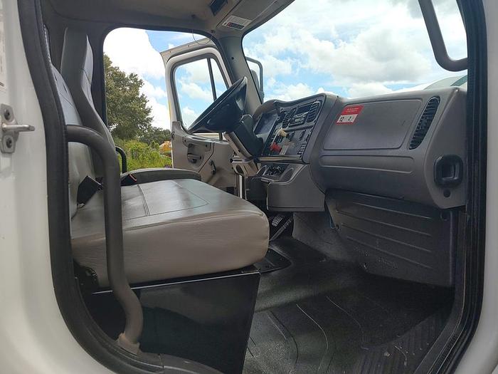 Used Altec AM55-MH Over Center Bucket Boom on 2014 Freightliner M2 106 4x4 Utility Truck - W9313