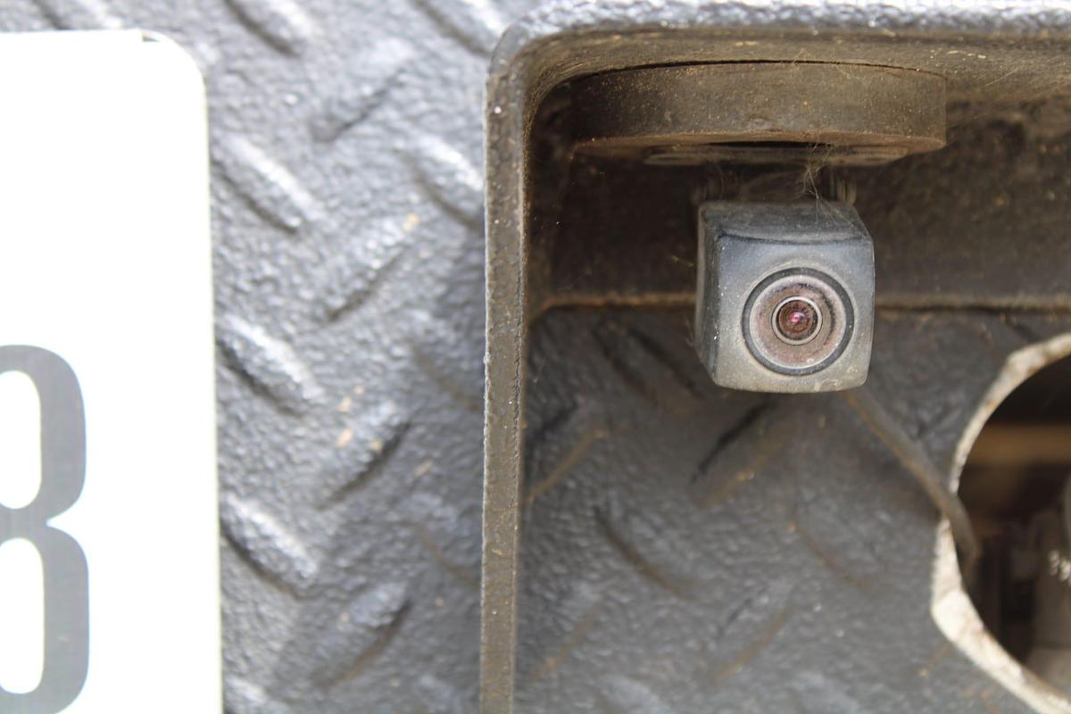 Used Versalift VST-5500SI on 2016 Ford F750 Reg Cab Utility Truck - M03468