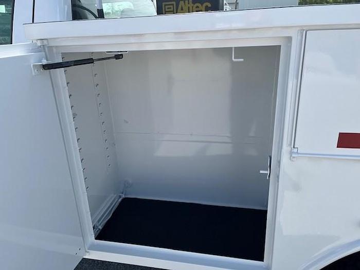 Used Altec AT40G 45ft Bucket Boom on 2016 Ford F550 Reg Cab Utility Truck - C57068