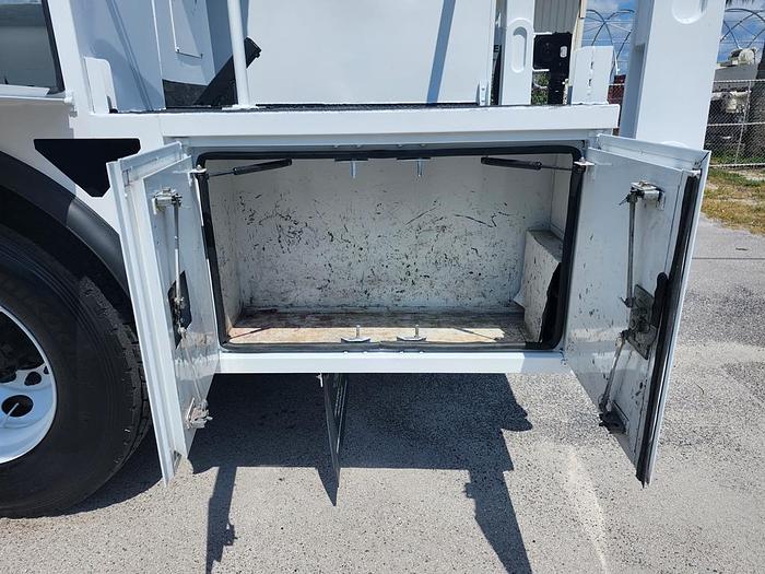 Used Altec AT40P Cable Placer on 2015 Ford F-750 XL Non-CDL Reg Cab Utility Truck - 75335
