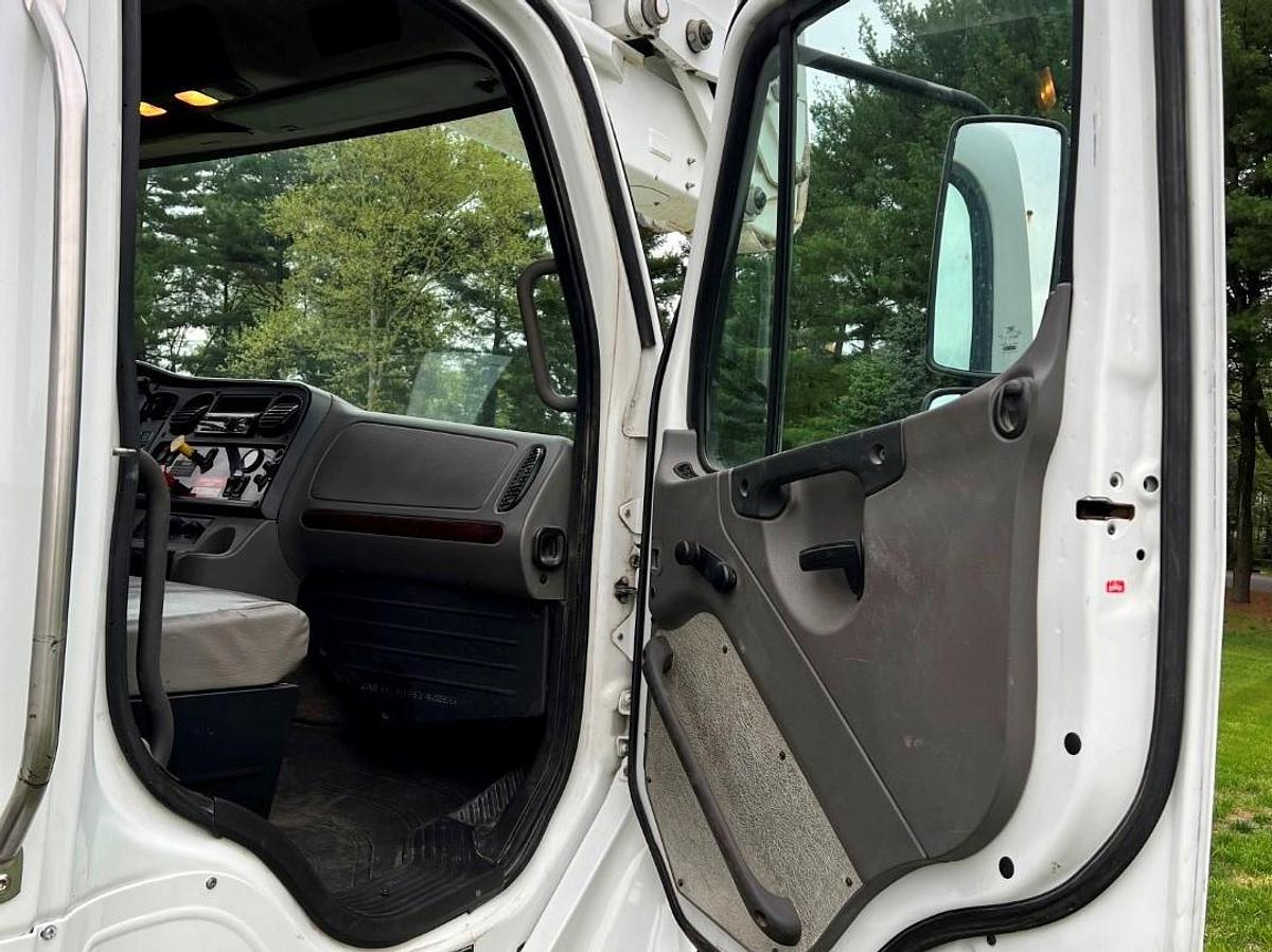 Used Terex HI-Ranger TC-55 Bucket Boom on 2018 Freightliner M2-106 Reg Cab Utility Truck - RX2612