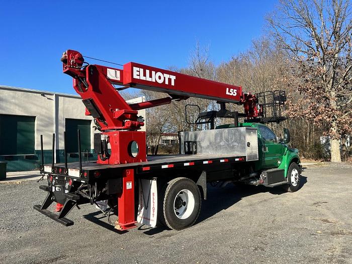 Used Elliott L55R Sign Crane on 2019 International 4300 Reg Cab Flatbed Truck - M97257