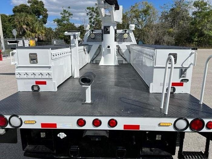 Used Versalift VST-40I 45ft Bucket Boom on 2018 Ford F550 4X4 Reg Cab Utility - C66805
