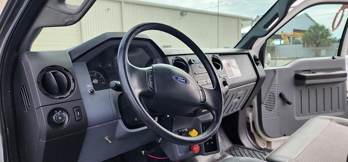 Used Altec AA55 60ft Bucket Boom on 2015 Ford F-750 4x2 Reg Cab Utility Truck - 44765