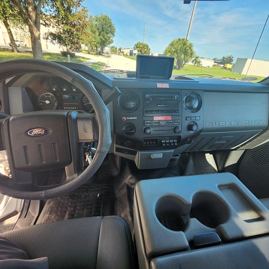 Used Altec AT40S Sign Boom on 2015 Ford F550 Utility Truck - 72707