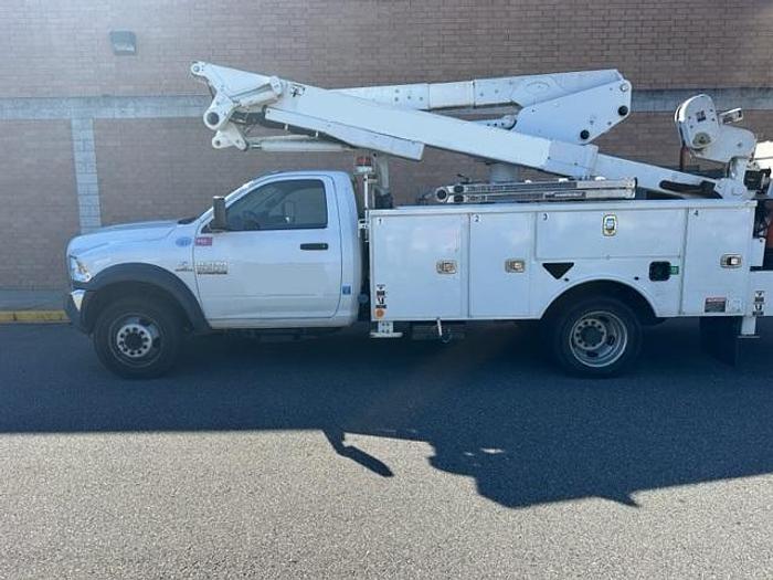 Used Altec AT48M Basket Boom on 2016 RAM 5500 Reg Cab Utility Truck - 111723