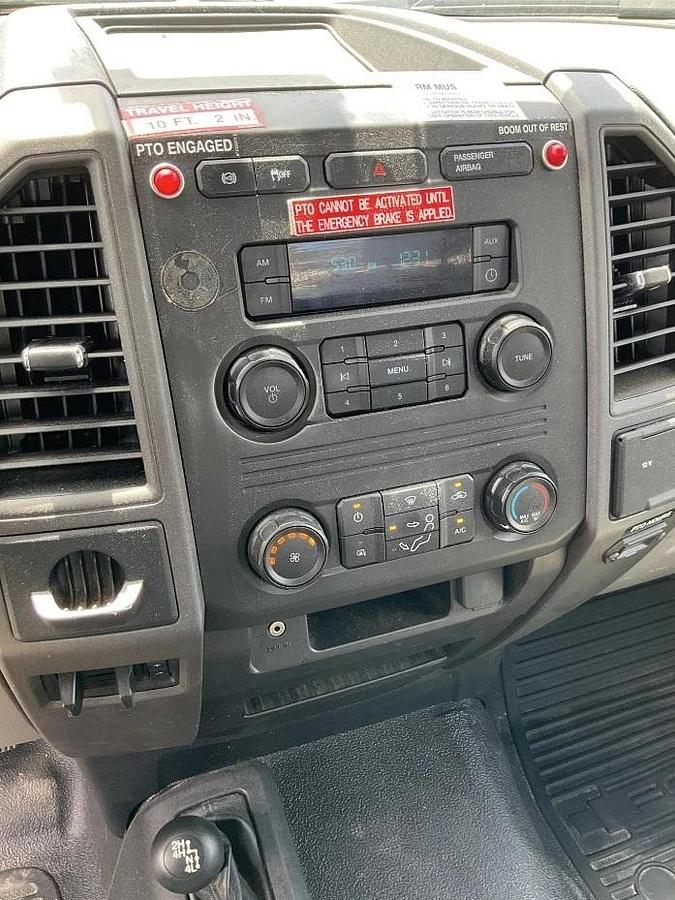 Used 2019 Altec AT48M Bucket Boom on a 2019 Ford F550 4x4 Regular Cab Utility Truck - C10412
