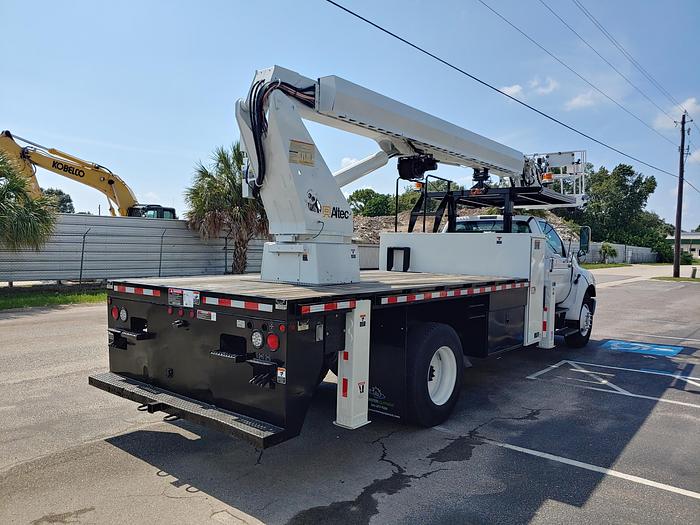 Used Altec LS63 Sign Crane on 2012 Ford F750 Reg Cab Flatbed Truck - 	66987