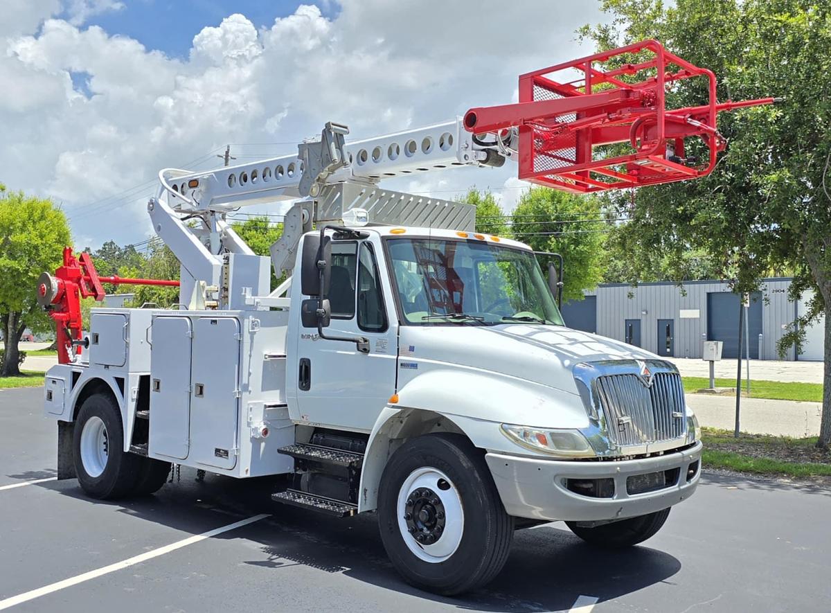 Used Altec AT40C Cable Placer on 2013 International 4300 Reg Cab Utility Truck - F39099