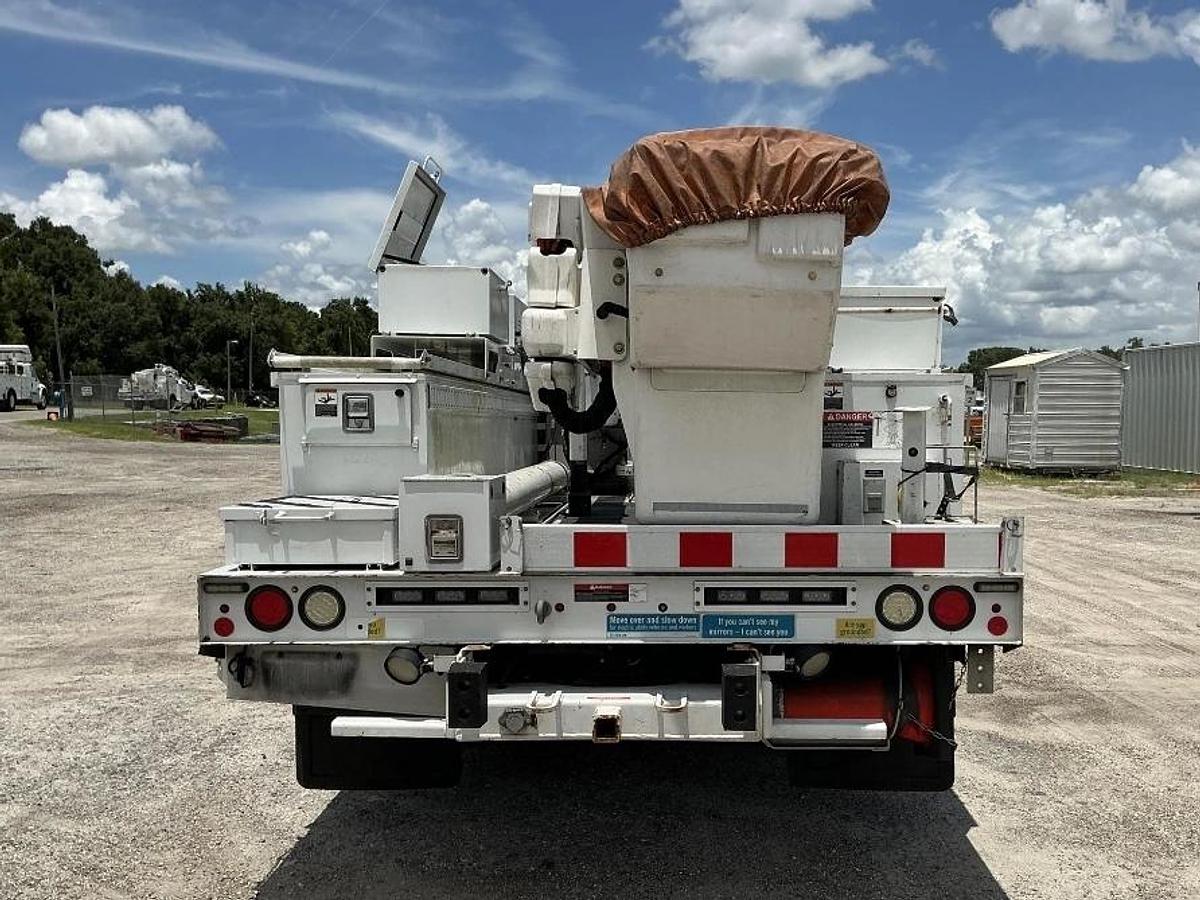 Used Altec AT40G Bucket Boom on  2016 Ford F550 4x4 Reg Cab Utility Truck - 83118