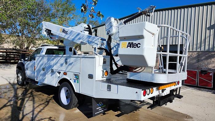 Used Altec AT40S Bucket Boom on 2016 Ford F550 Reg Cab Utility Truck - 72785