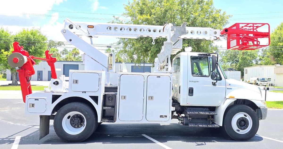 Used Altec AT40C Cable Placer on 2013 International 4300 Reg Cab Utility Truck - F39099