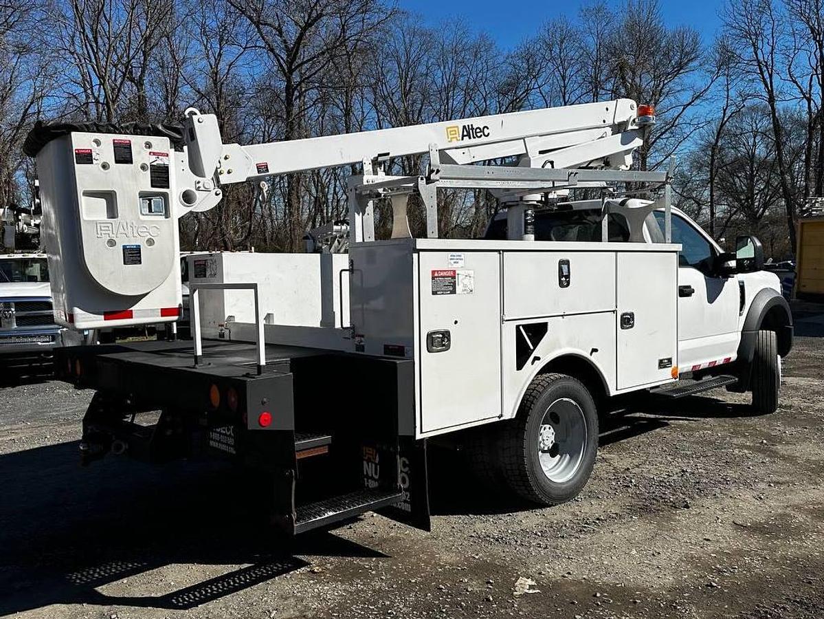 Used Altec AT200A Bucket Boom on 2018 Ford F450 Reg Cab Utility Truck - R03369