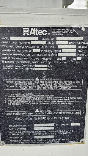 Used Altec AM55-MH Over Center Bucket Boom on 2014 Freightliner M2 106 4x4 Utility Truck - W9313