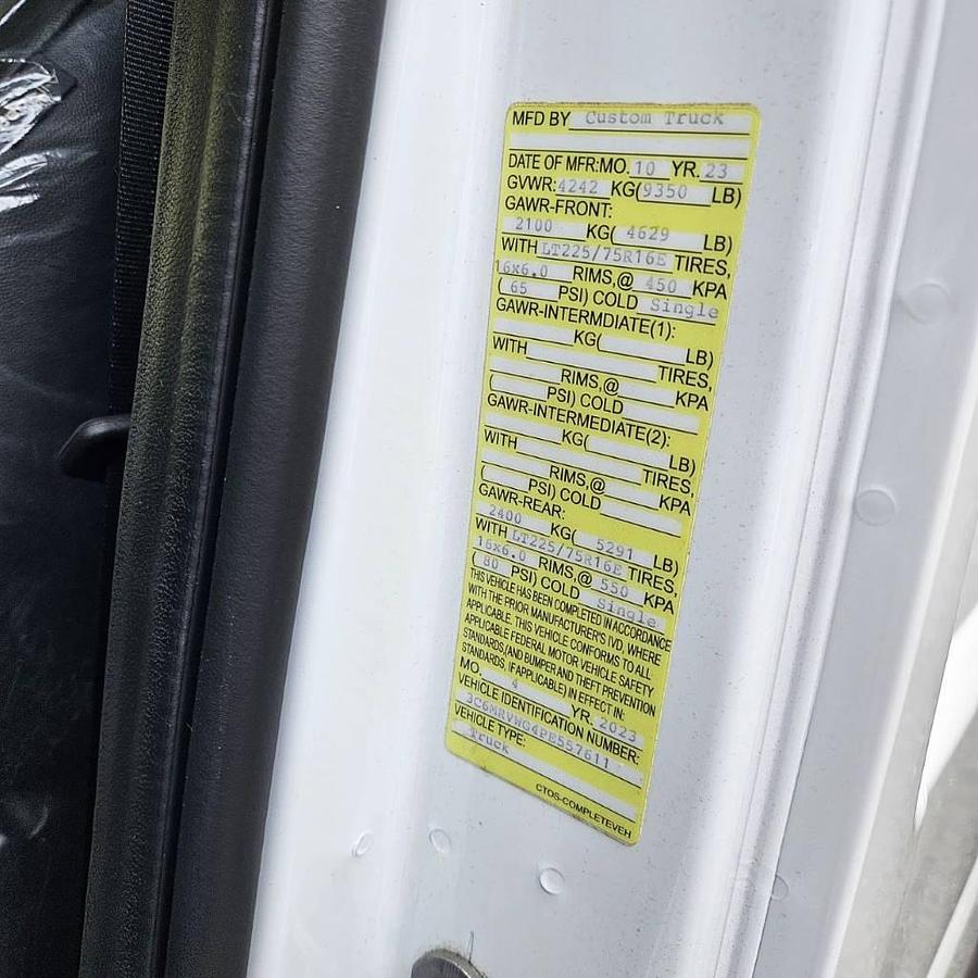 Used Versalift VANTEL29 NE Bucket Van on 2023 RAM 3500 VAN - R57611