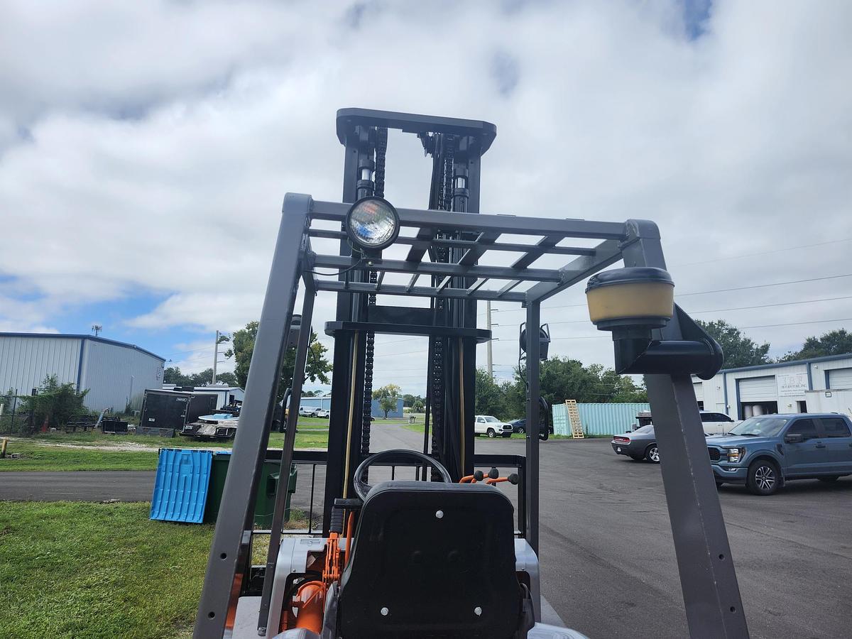 Used 2002 Toyota 6FDAU50 9600 lb Forklift Truck - DAU50-1