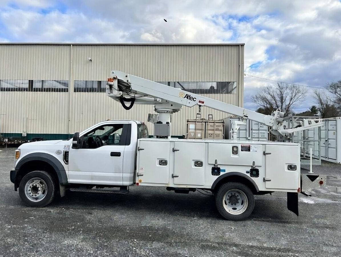 Used Altec AT235P Cable Placer on 2017 Ford F-550 Reg Cab Utility Truck - R07865