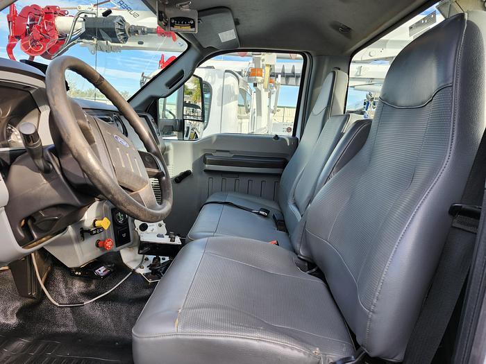 Used Altec T40P Cable Placer on 2018 Ford F750 Reg Cab Utility Truck - 05473