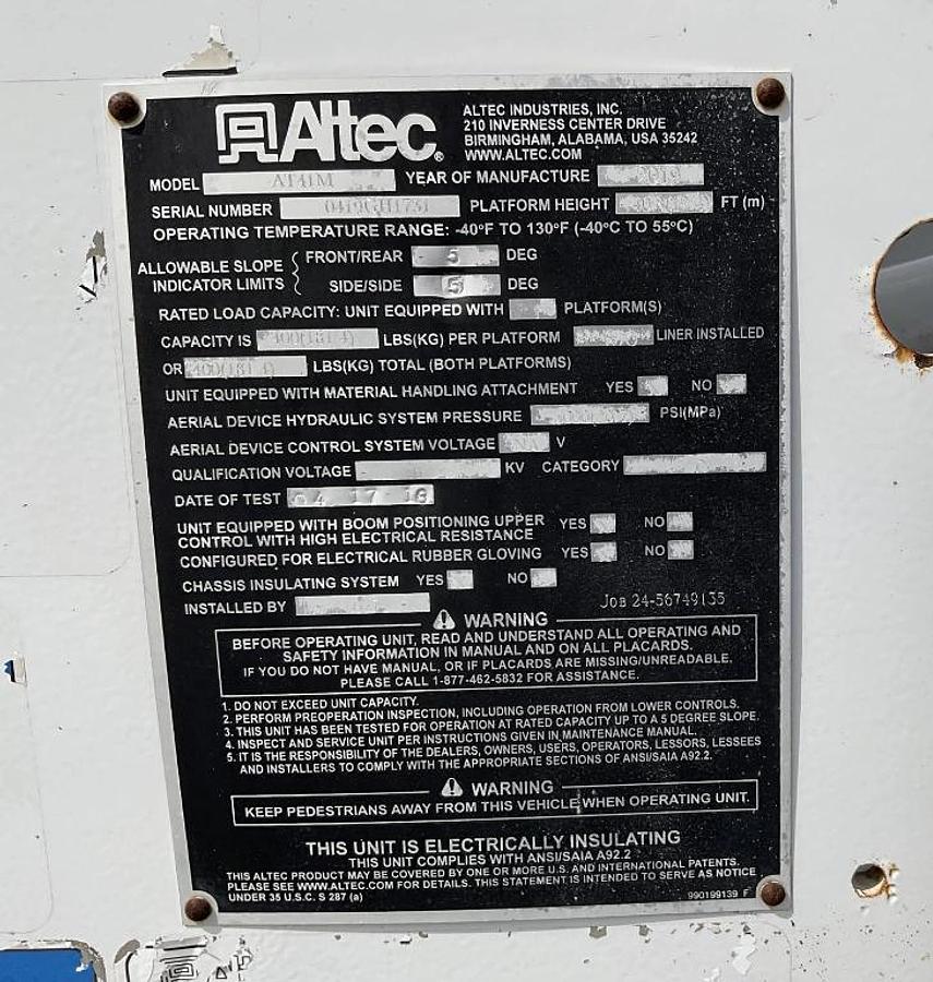 Used Altec AT41M Bucket Boom on 2019 Ford F550 4x4 Crew-Cab Bucket Truck - 96965