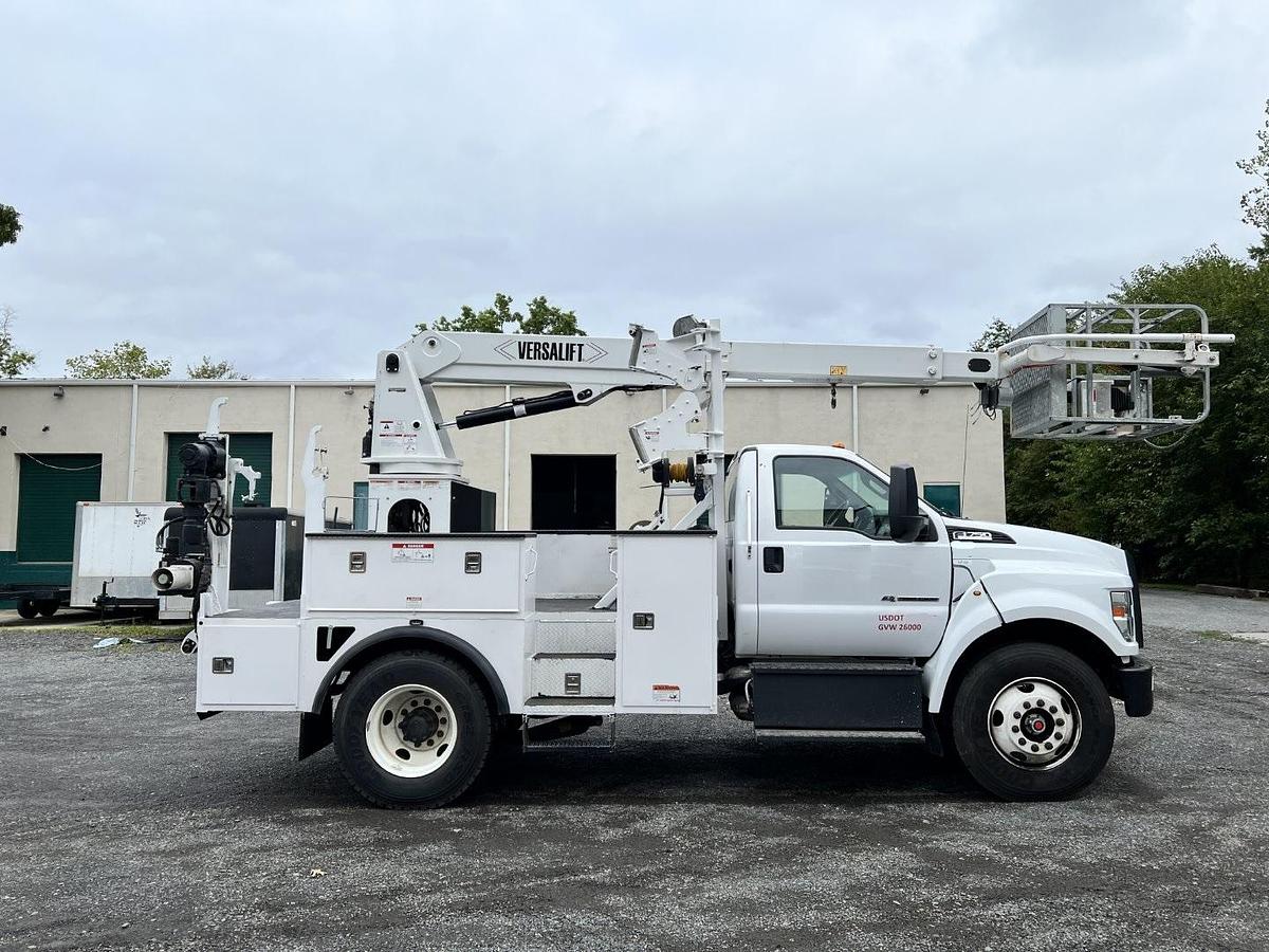 Used 2018 Ford F750 Reg Cab Utility Reel Truck - R08356