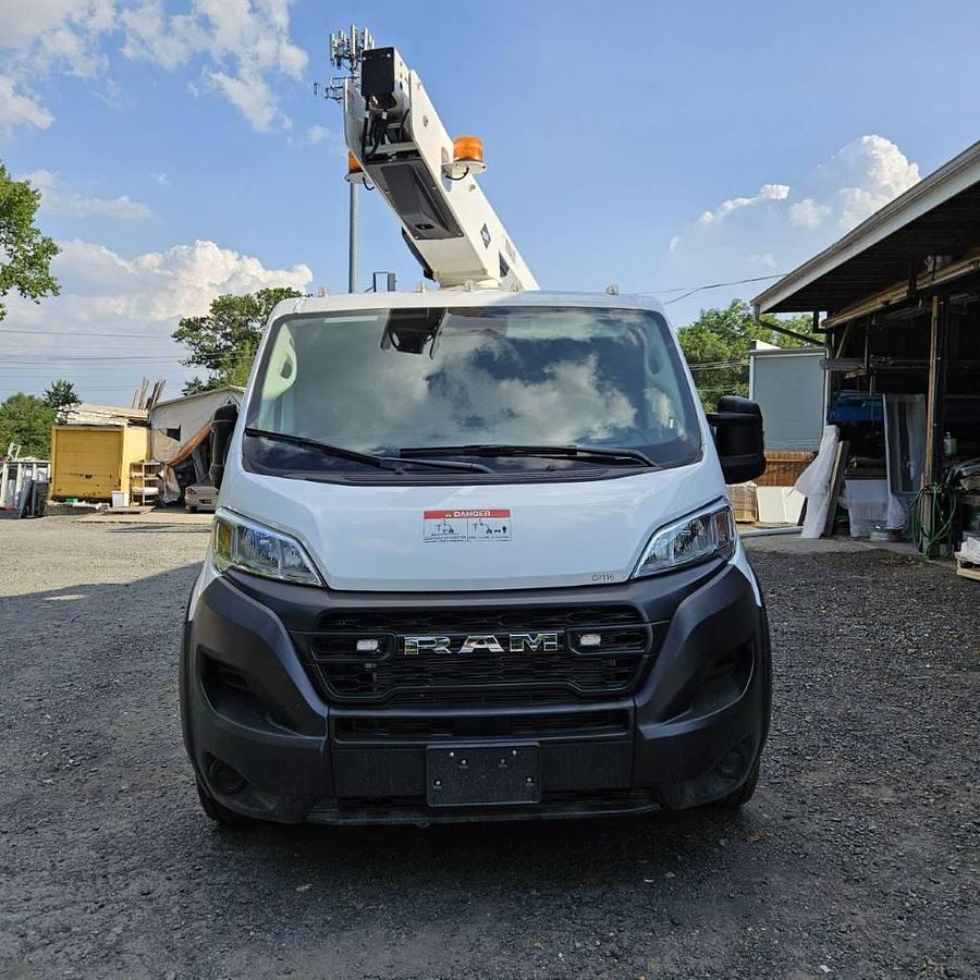 Used Versalift VANTEL29 NE Bucket Van on 2023 RAM 3500 VAN - R57611