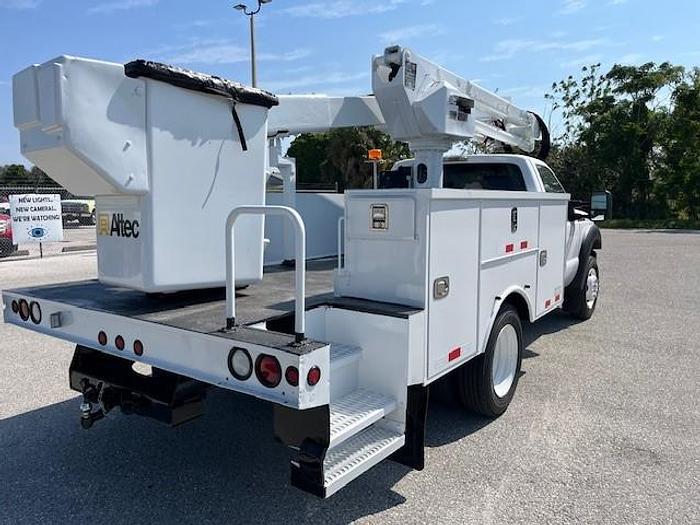 Used Altec AT40G Bucket Boom on 2014 Ford F550 Reg Cab Utility Truck - C70634