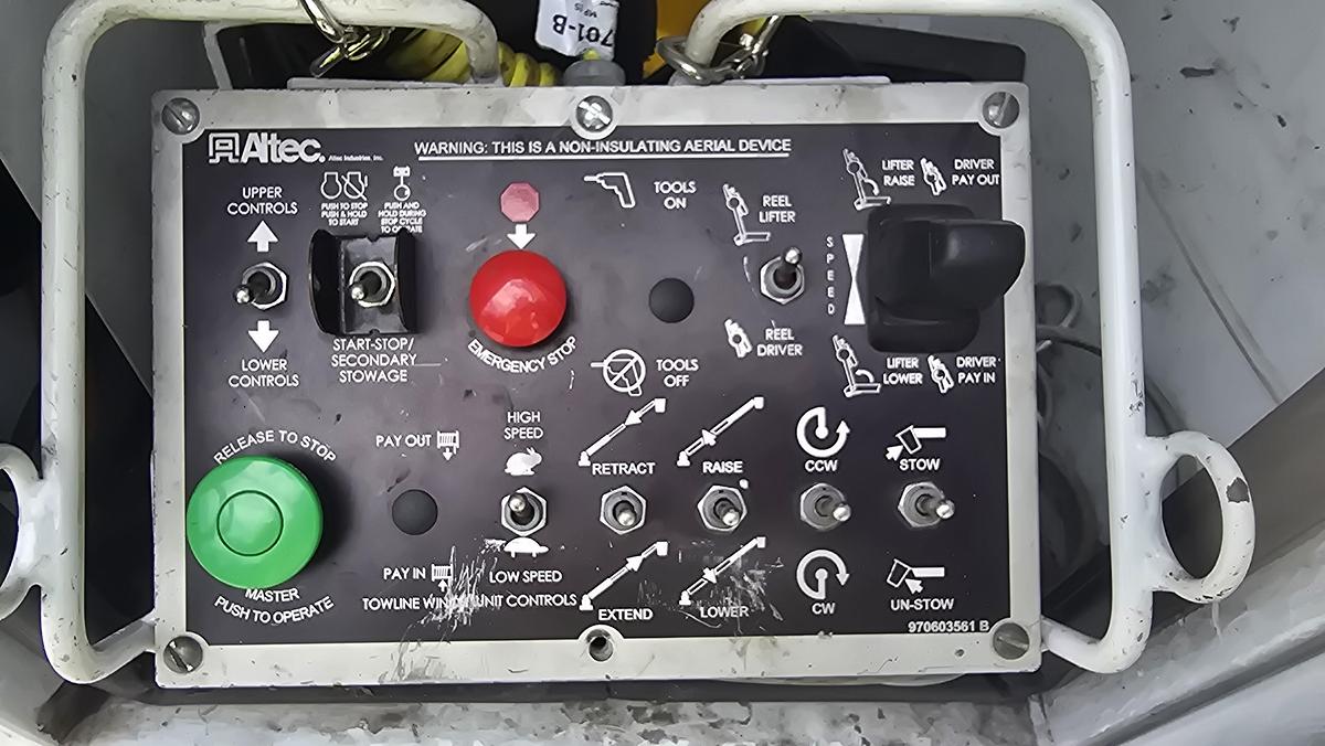 Used Altec T40P Cable Placer on 2023 Freightliner M2-106 - MG4199