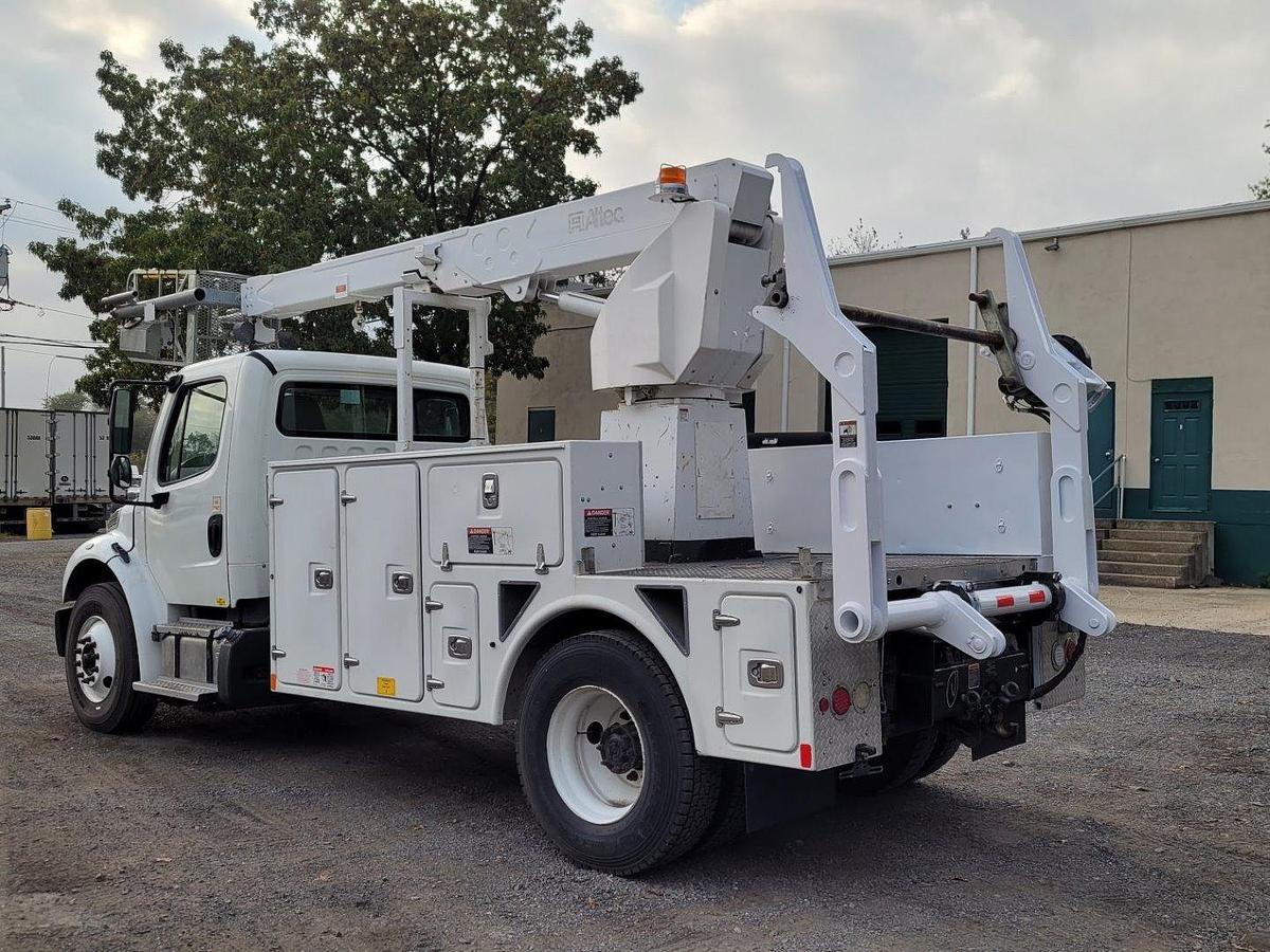 Used Altec T40P Cable Placer on 2017 Freightliner M2-106 Reg cab Utility Truck - RZ7947
