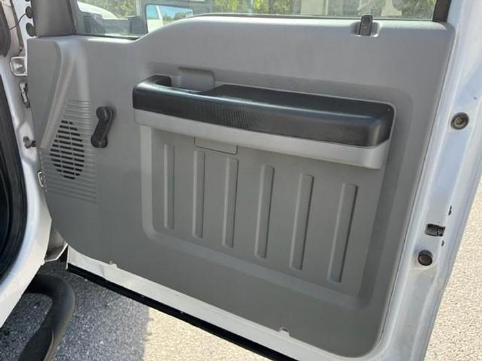 Used Altec AT37G Bucket Bom on 2014 Ford F550 4X4 Utility Truck - C17995