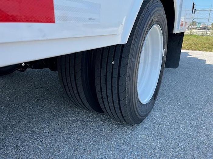 Used Altec AT40G Bucket Boom on 2014 Ford F550 Reg Cab Utility Truck - C70634