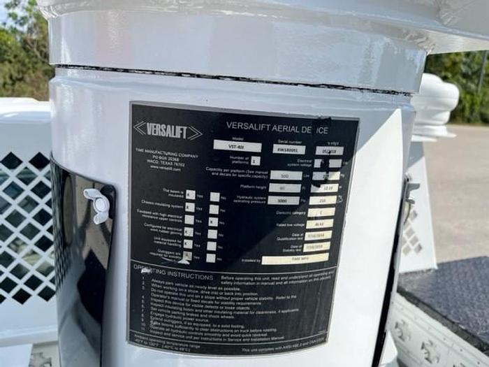 Used Versalift VST-40I 45ft Bucket Boom on 2018 Ford F550 4X4 Reg Cab Utility - C66805