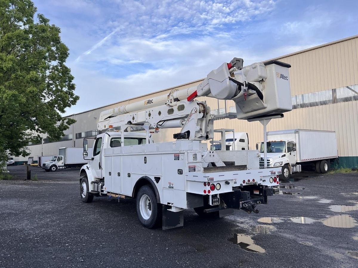 Used Altec AA55-MH 60ft Bucket Boom on 2015 Freightliner M2-106 Reg Cab Utility Truck - RA2157