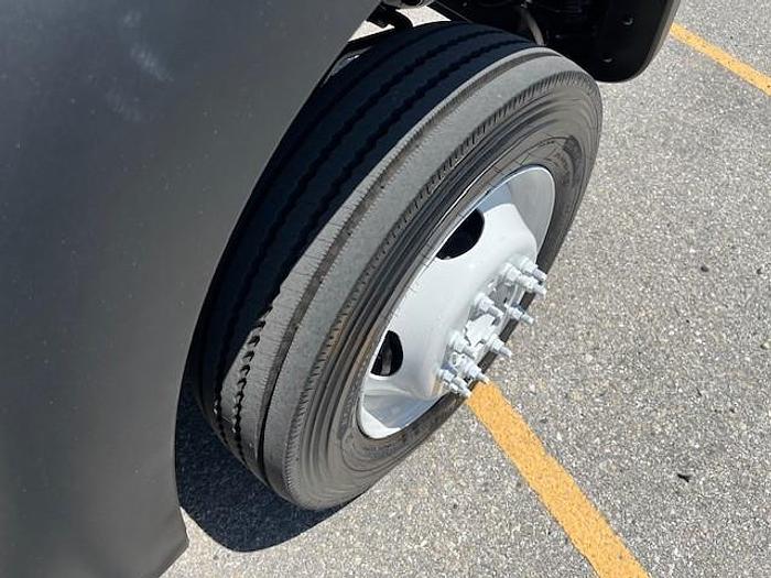 Used Altec AT37G 42ft Bucket Boom on 2016 Ford F550 Reg Cab Utility Truck - C57050