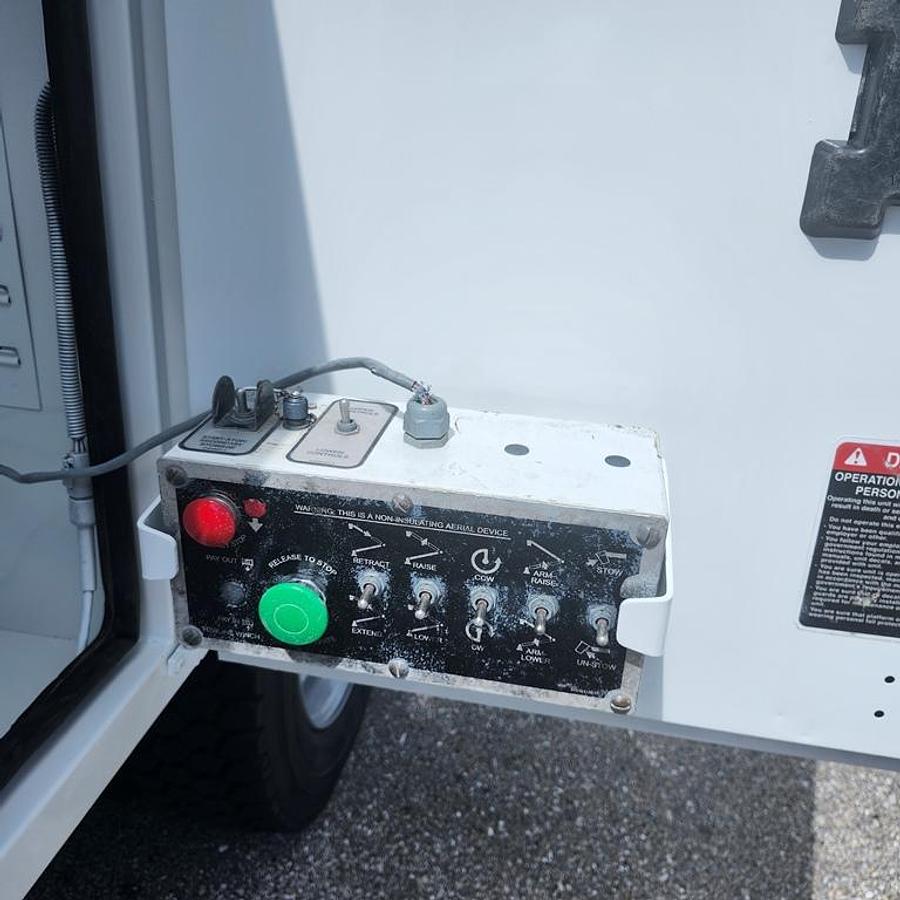 Used Altec AT235P Cable Placer on 2017 Ford F550 Utility Truck - 91911