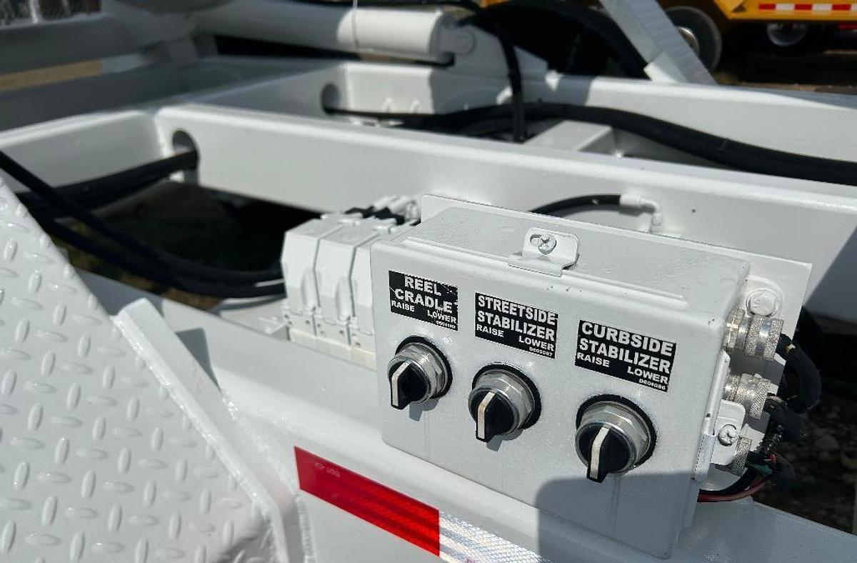 Used 2010 TSE PTV100-72 72in Bullwheel V-Groove Puller Tensioner - M68073