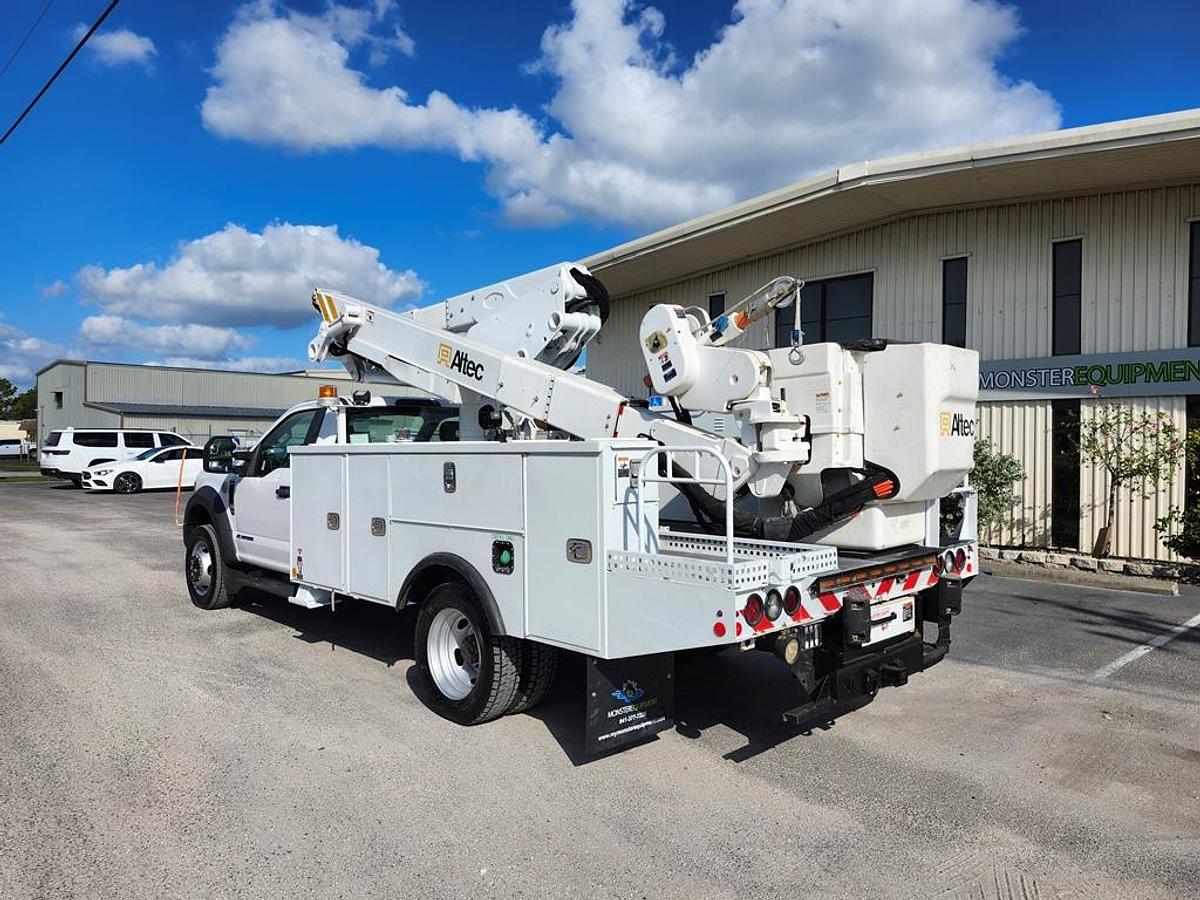Used Altec AT41M Bucket Boom on 2019 Ford F550 4x4 Reg Cab Utility Truck - 88481
