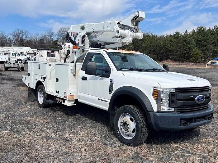 Used Altec AT41M Bucket Boom on 2019 Ford F550 4x4 Reg Cab Utility Truck - M03357