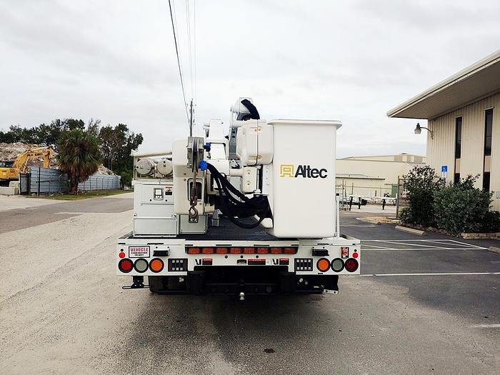 Used Altec AT41M Bucket Boom on 2018 Ford F550 4x4 Reg Cab Utility Truck - P04802