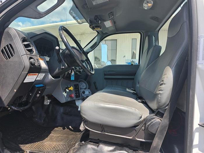 Used Altec AT40P Cable Placer on 2015 Ford F-750 XL Non-CDL Reg Cab Utility Truck - 75335