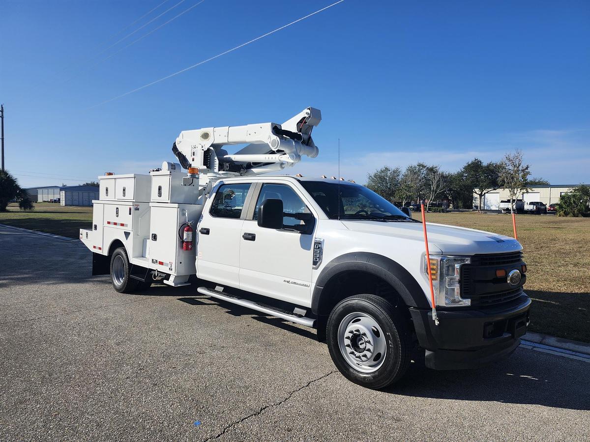 Used Altec AT41M Bucket Boom on 2019 Ford F550 4x4 Crew-Cab Bucket Truck - 96965