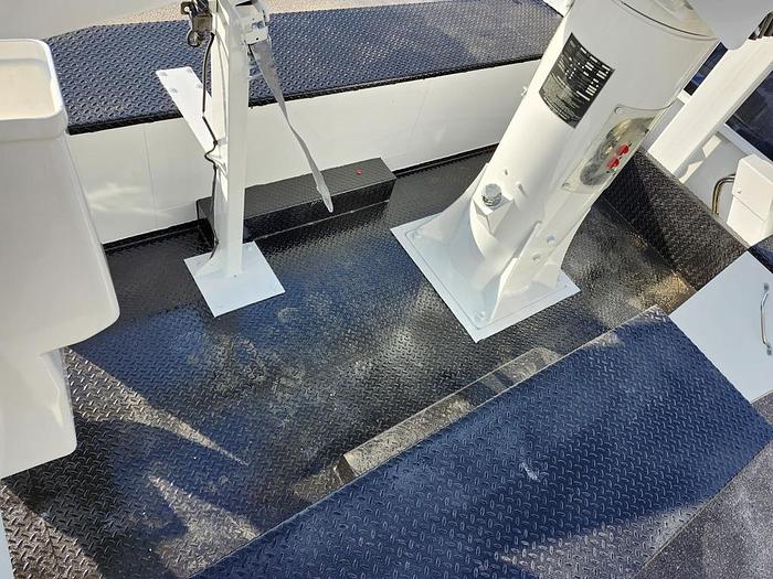 Used Versalift VST-47-SI 52' WH Bucket Boom on 2016 Ford F550 Reg Cab Utility Truck - 29260