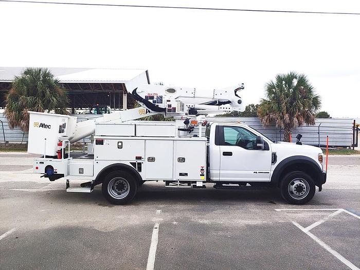 Used Altec AT41M Bucket Boom on 2018 Ford F550 4x4 Reg Cab Utility Truck - P04802