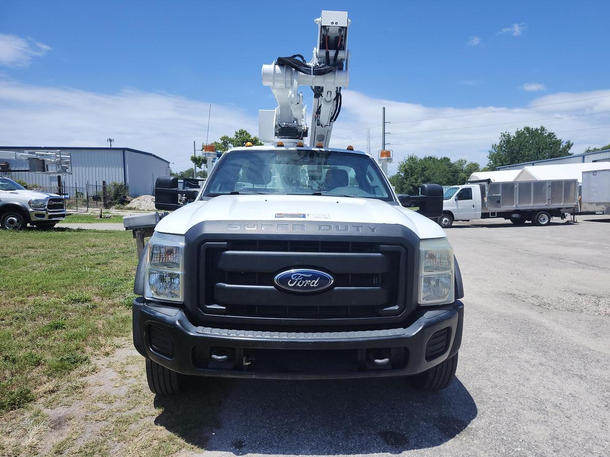 Used Altec AT40S 2-Man Basket Sign Boom on 2016 4x4 Ford F550 Reg Cab Utility Truck - P86066